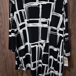 Alfani Black and White Geometric Blouse